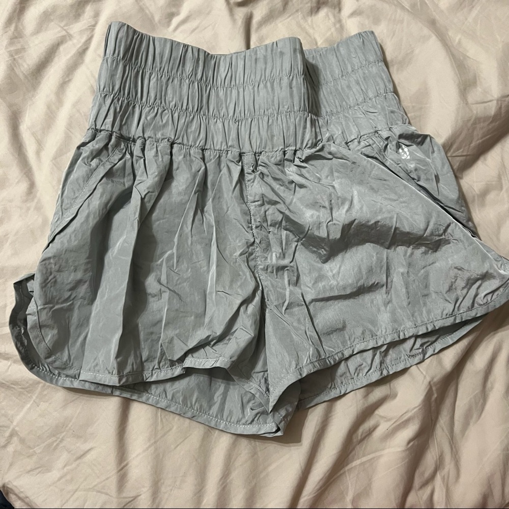 EUC / LIKE NEW free people shorts